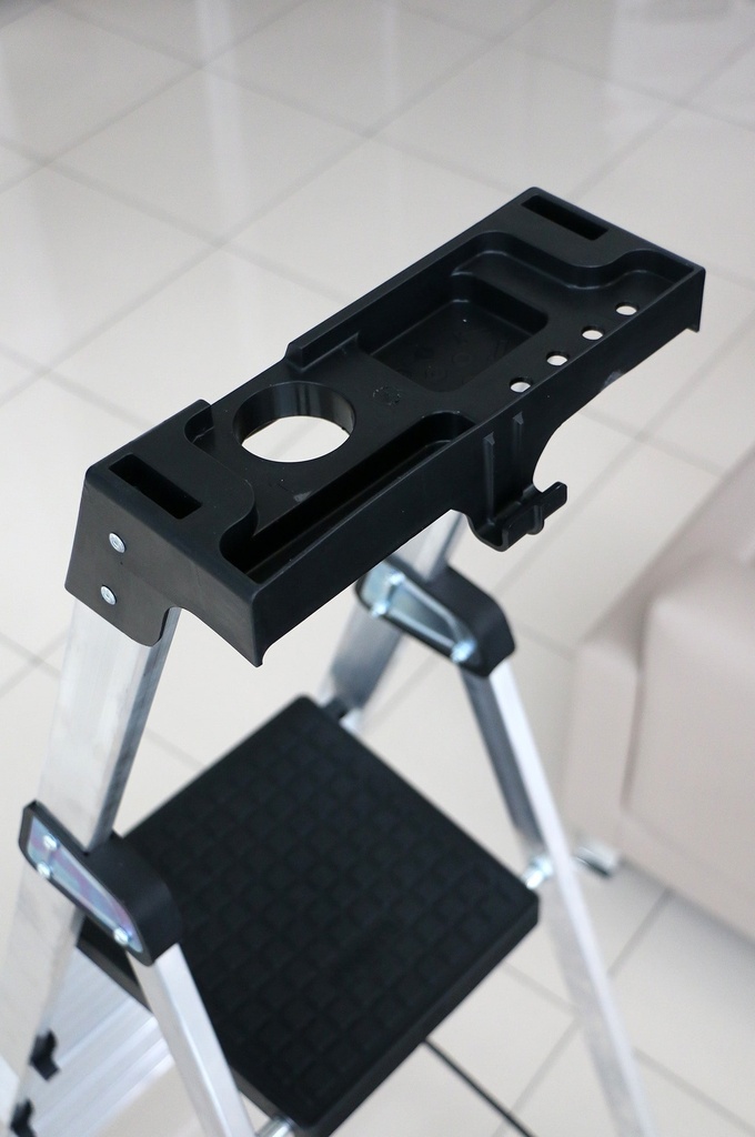 ESCALERA TIJERA CON PLATAFORMA DELUXE 3 PELDAÑOS