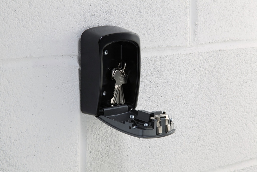 GUARDALLAVES PARED CON COMBINACIÓN G1