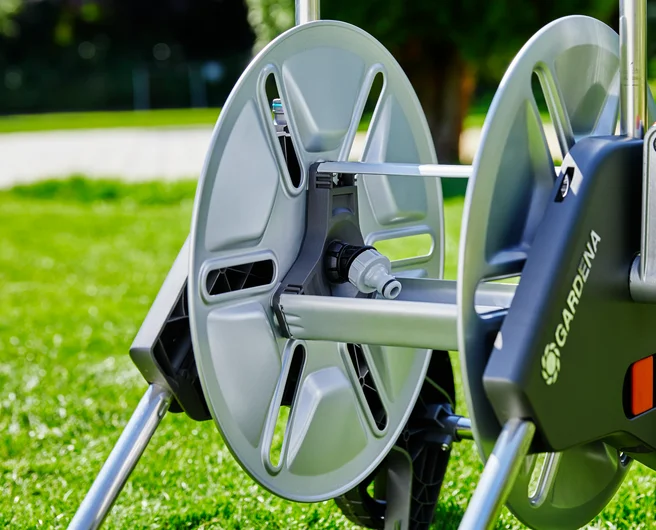 SET CARRO PORTA MANGUERAS CleverRoll M Metal (25 Mts. de manguera 15mm)