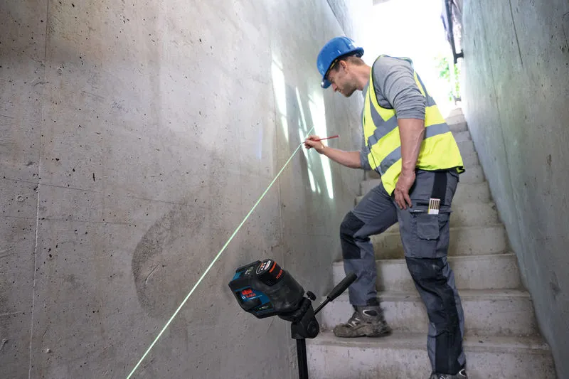 NIVEL LASER LÍNEAS VERDES GCL 12V-50-22 CG
